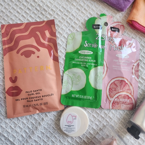 Beauty Bundle 11pc Set - Picture 6 of 7